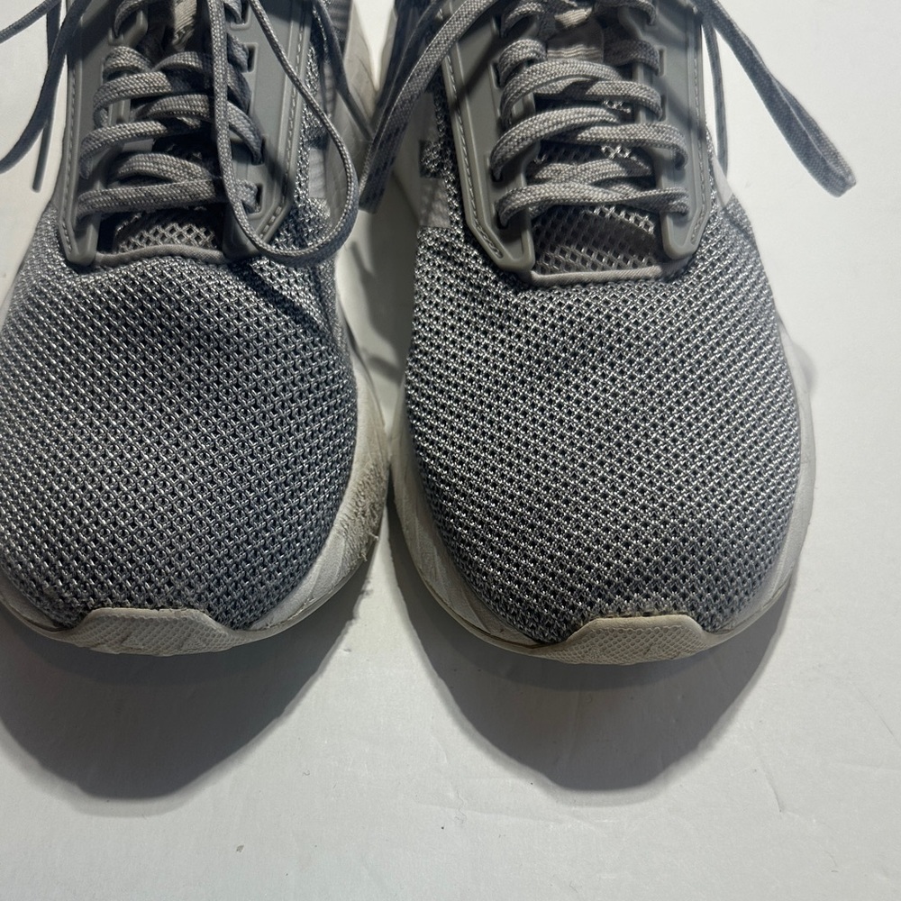 adidas Questar Drive Grey and white mesh Athletic Sneakers ortholite float sz 8 - Picture 3 of 8